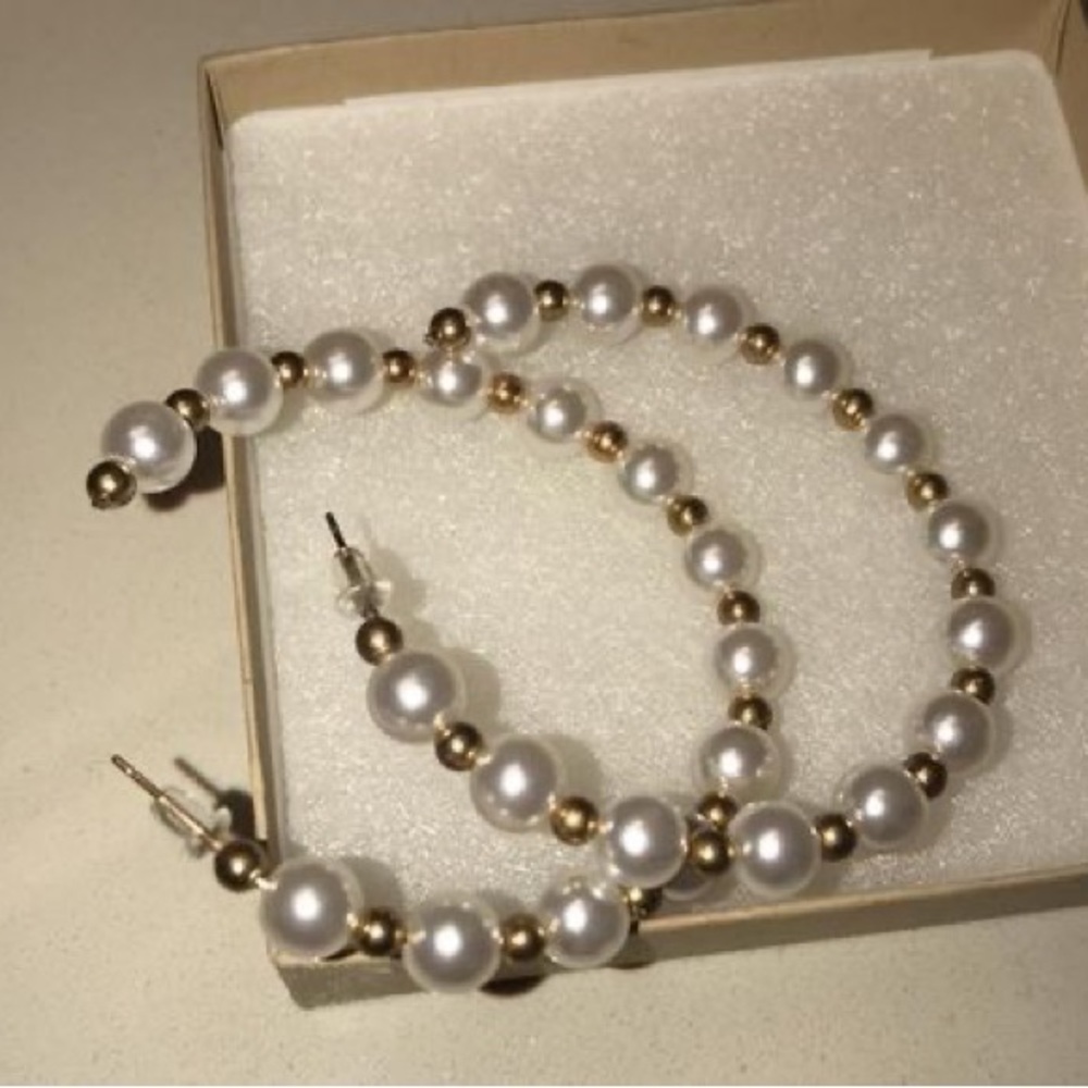 Two Toned Pearl Hoops